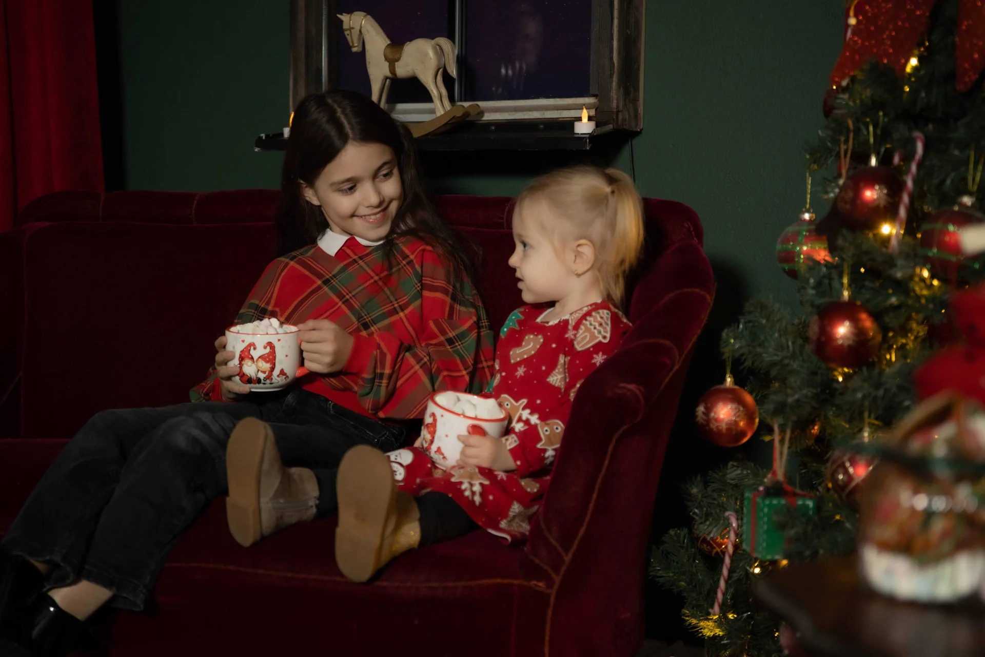 Barnfoto Systrar Jul Kakao